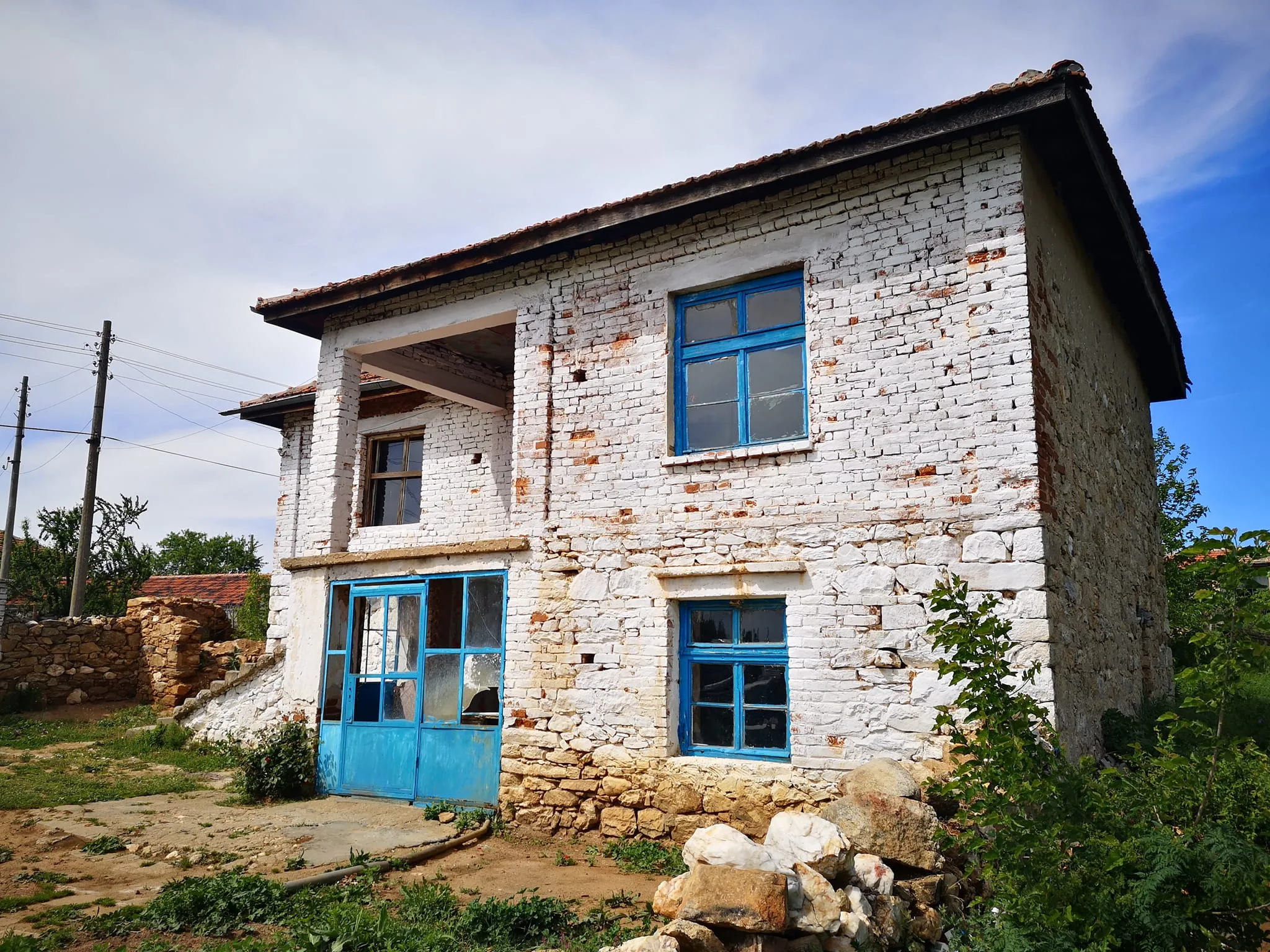 village-house-svilengrad-bulgaria stone-built-house-sakar-mountain spacious-property investment