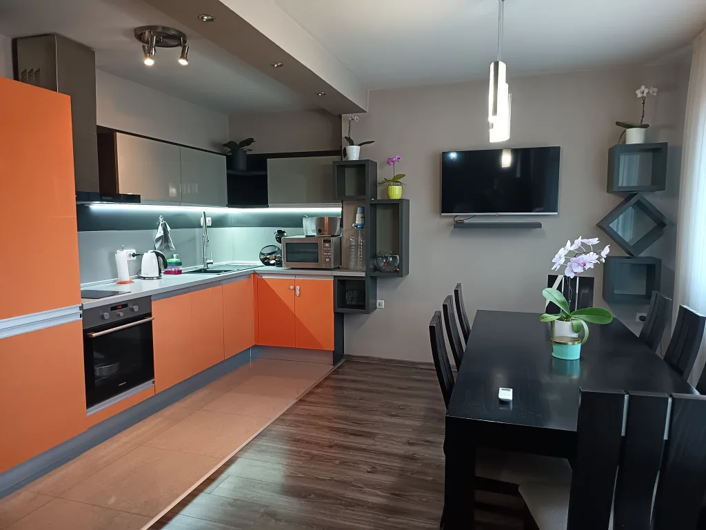House for Sale in Svilengrad with Separate Entrance, Two Garages and Attic